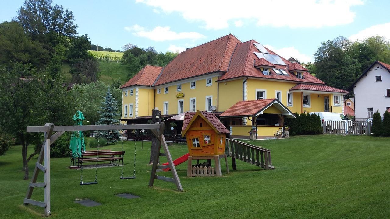 Guest House Cater Laško Exteriör bild